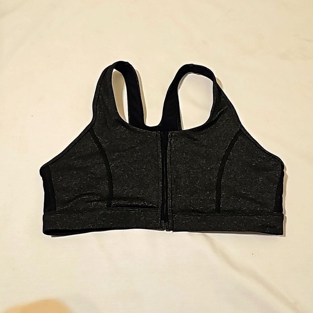 L.A.M SPORTS BRA SIZE LARGE.‎